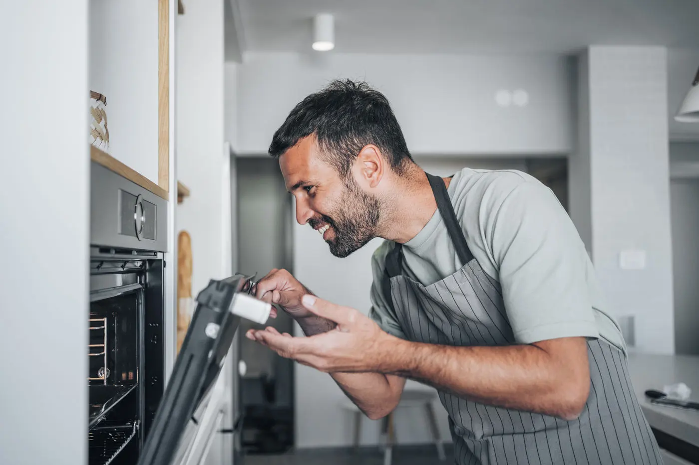 Why Professional Oven Cleaning is Worth It