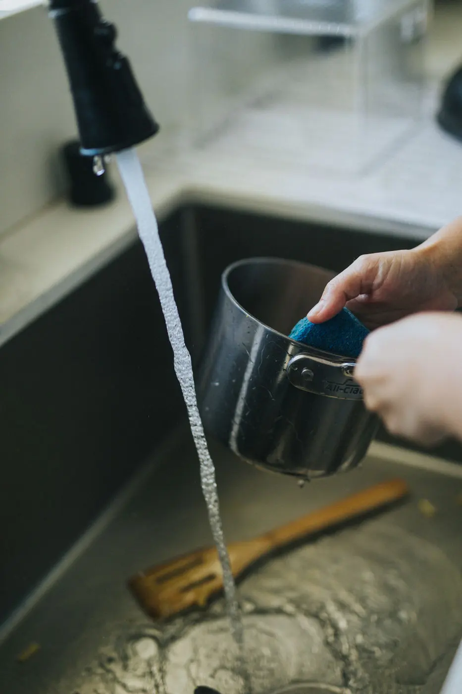 Kitchen sink